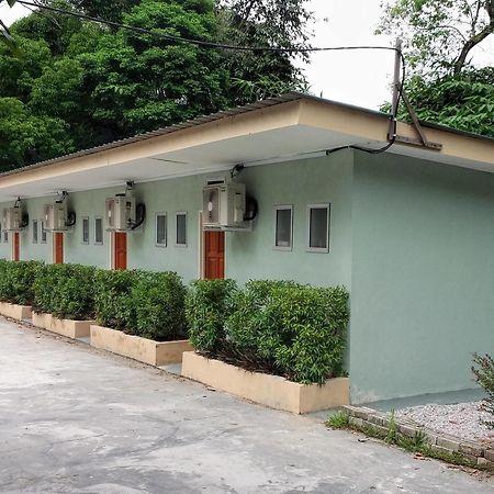 Ulu River Lodge Gopeng Exteriör bild